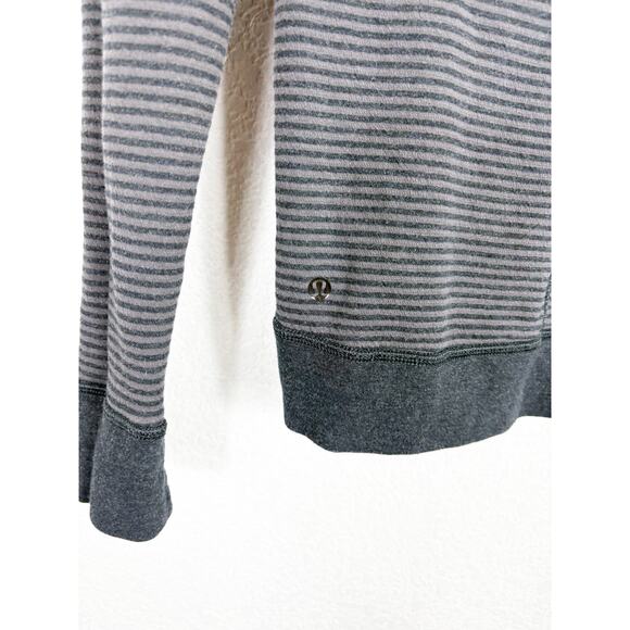 Lululemon In A Cinch Long Sleeve Tee Reversible Cowl Neck Pullover Small Gray - Picture 11 of 14